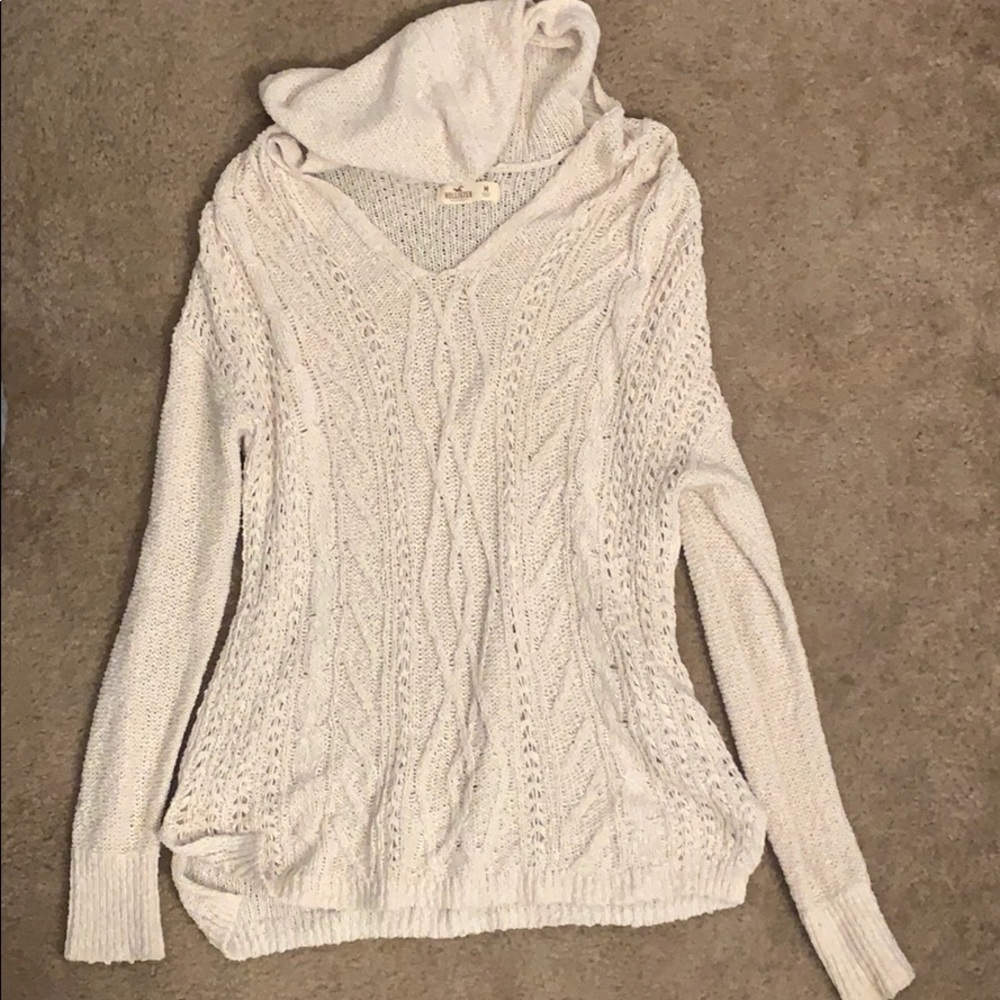 cream colored Hollister sweater